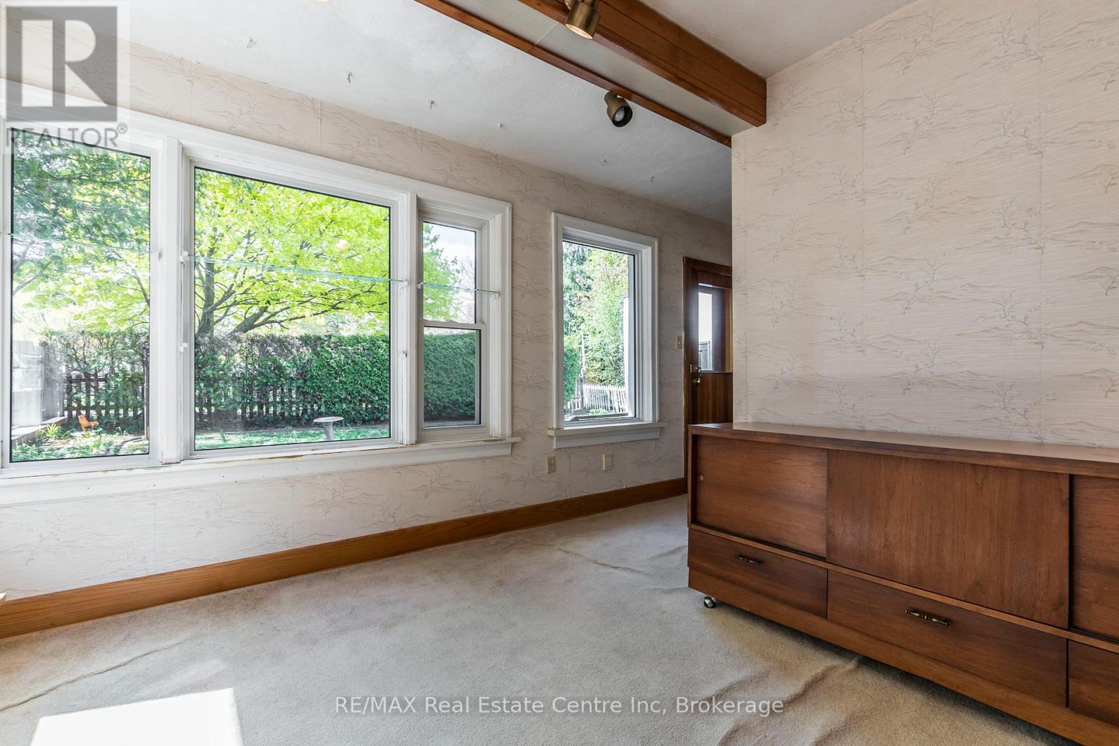 100 Borden Avenue N, Kitchener, Ontario  N2H 3J4 - Photo 19 - X12148730