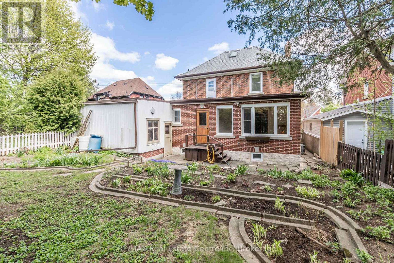 100 Borden Avenue N, Kitchener, Ontario  N2H 3J4 - Photo 38 - X12148730