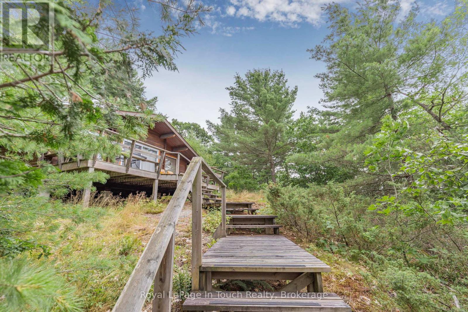 B207-10 Wahsoune Island, The Archipelago, Ontario  P2A 1T4 - Photo 4 - X12148743