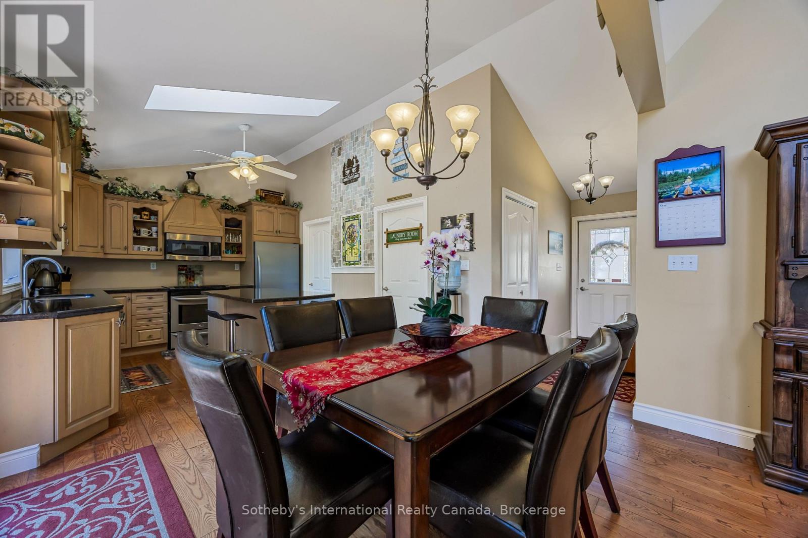 9 Pauls Bay Road, Mcdougall, Ontario  P2A 2W7 - Photo 12 - X12148763