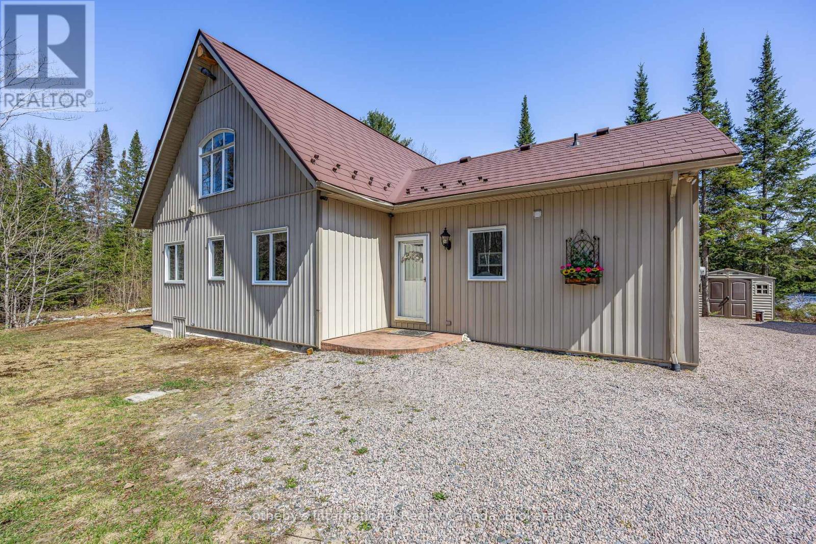 9 Pauls Bay Road, Mcdougall, Ontario  P2A 2W7 - Photo 8 - X12148763