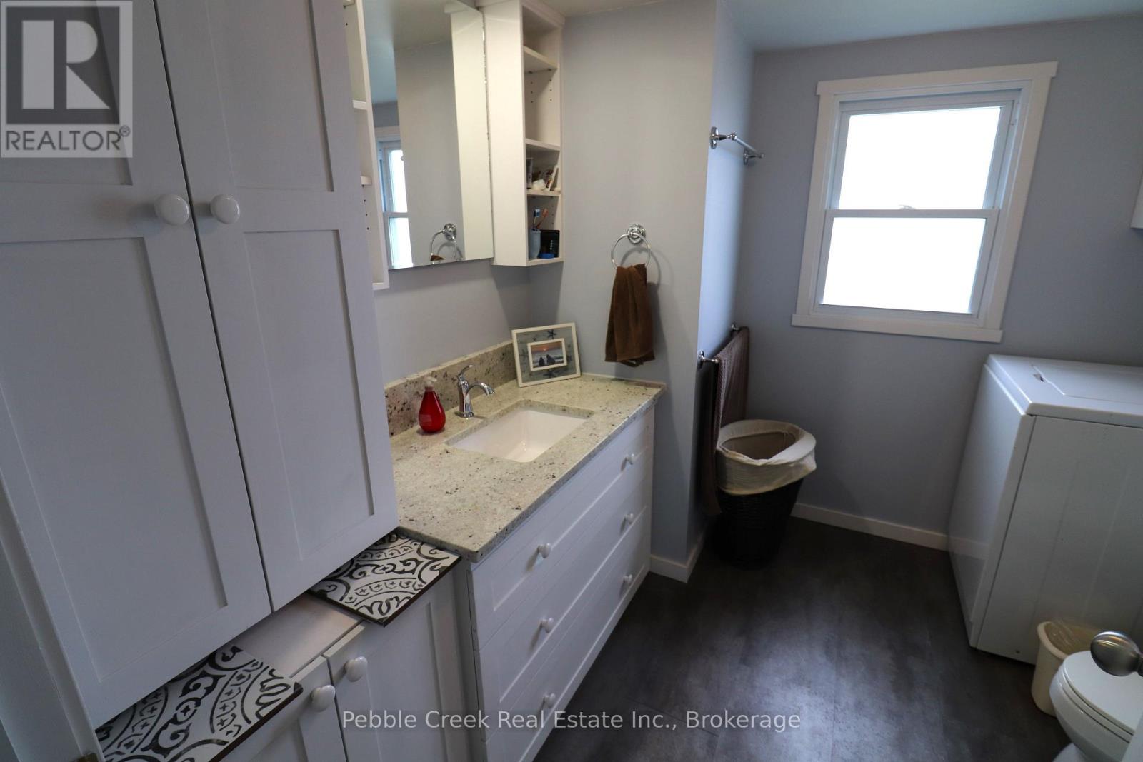 Photo 16 of 24 for 6 Turnbull's Grove Road S