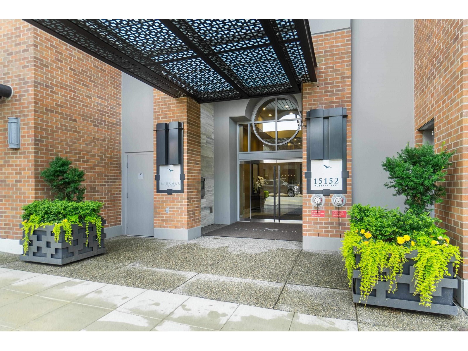 906 15152 Russell Avenue, White Rock, British Columbia  V4B 0A3 - Photo 4 - R2995877