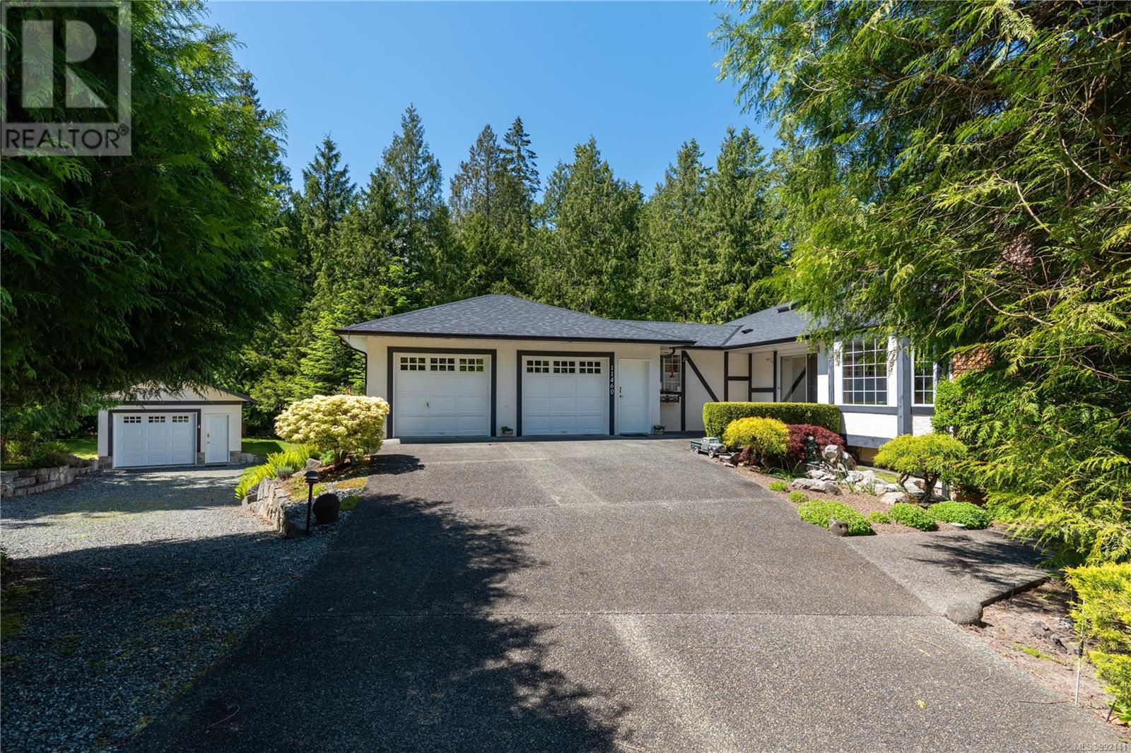 Property at 11460 Hawthorne Pl image 5