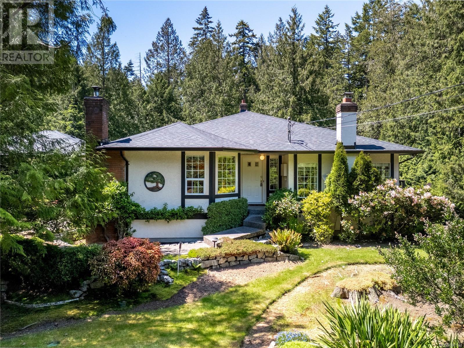 Property at 11460 Hawthorne Pl image 2