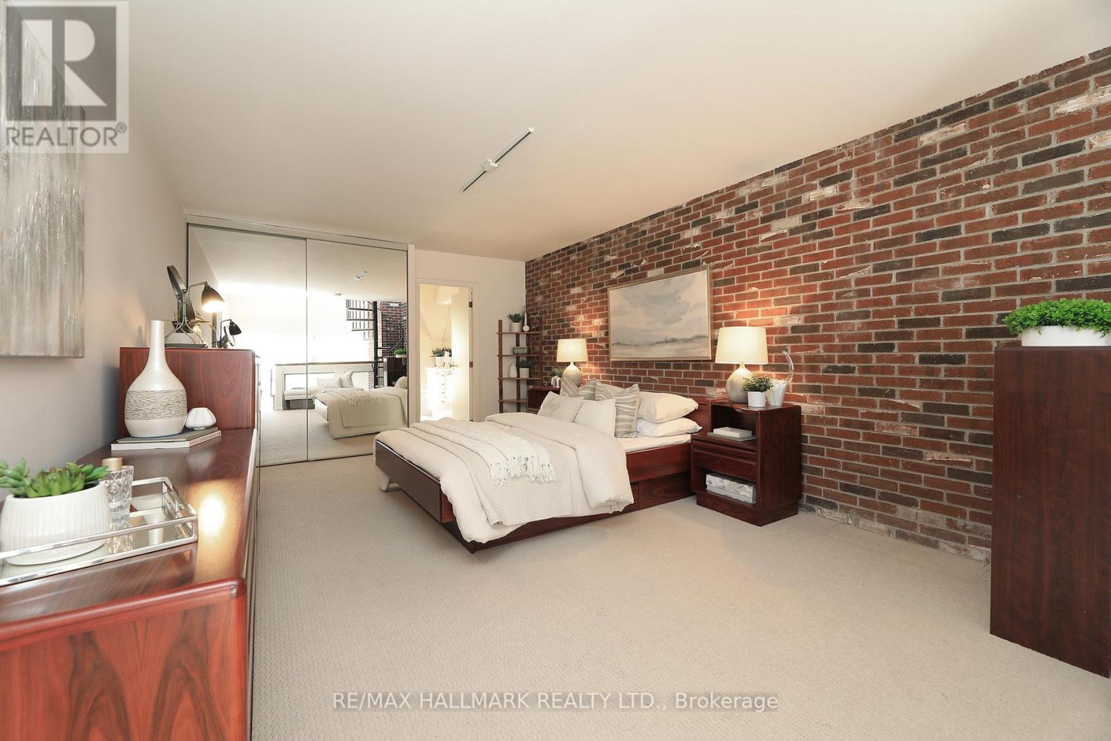 69 Mcgill Street, Toronto, Ontario  M5B 1H3 - Photo 15 - C12148723