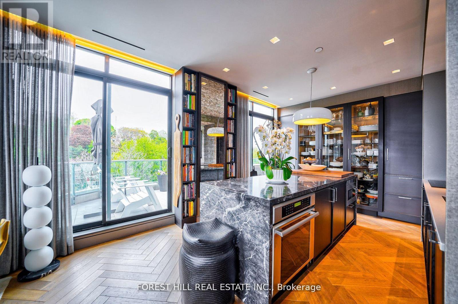 706 - 377 Madison Avenue, Toronto, Ontario  M4V 3E1 - Photo 17 - C12148749