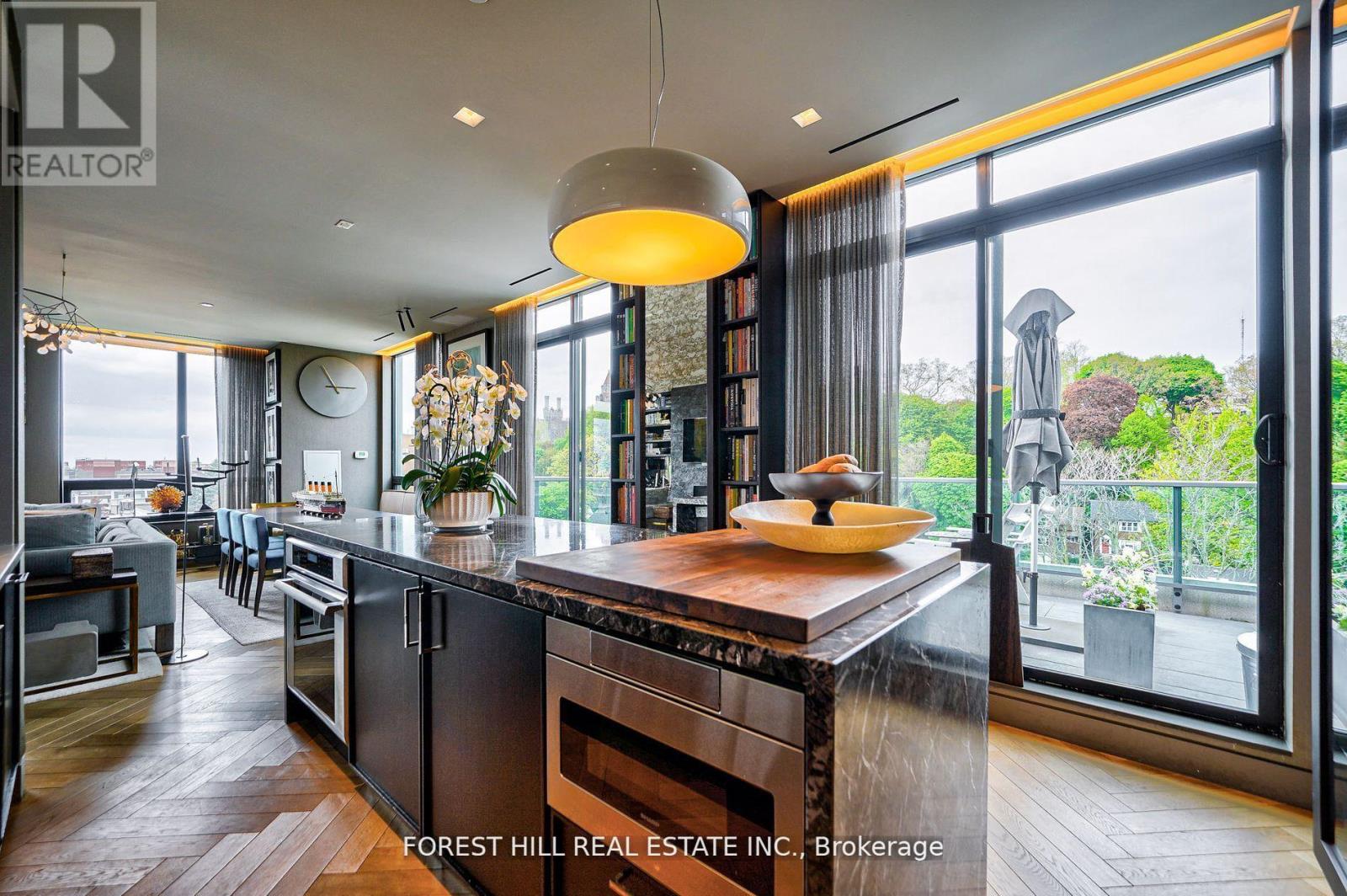 706 - 377 Madison Avenue, Toronto, Ontario  M4V 3E1 - Photo 19 - C12148749