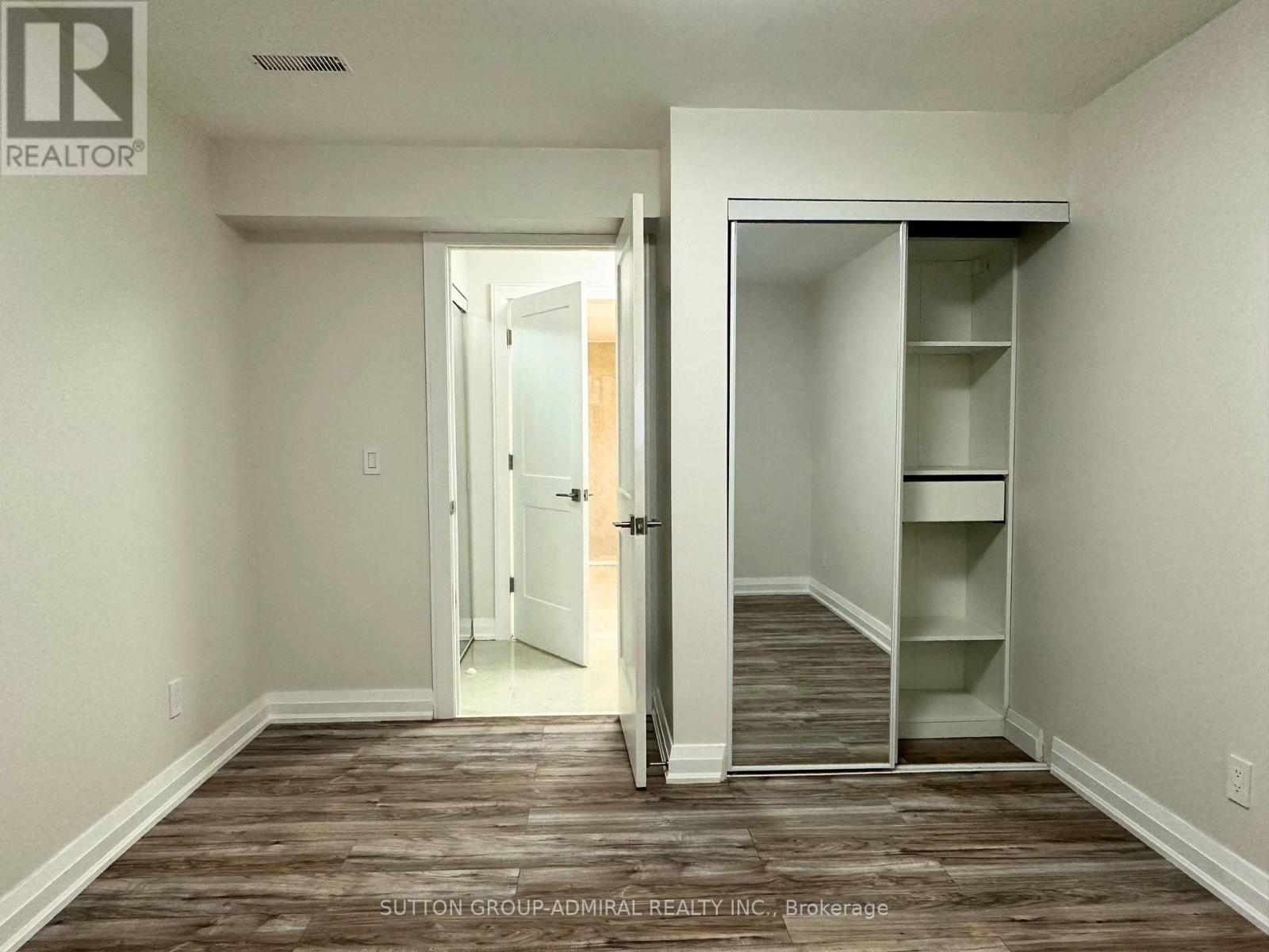 Lower - 266 Lawrence Avenue E, Toronto, Ontario  M4N 1T4 - Photo 10 - C12148790