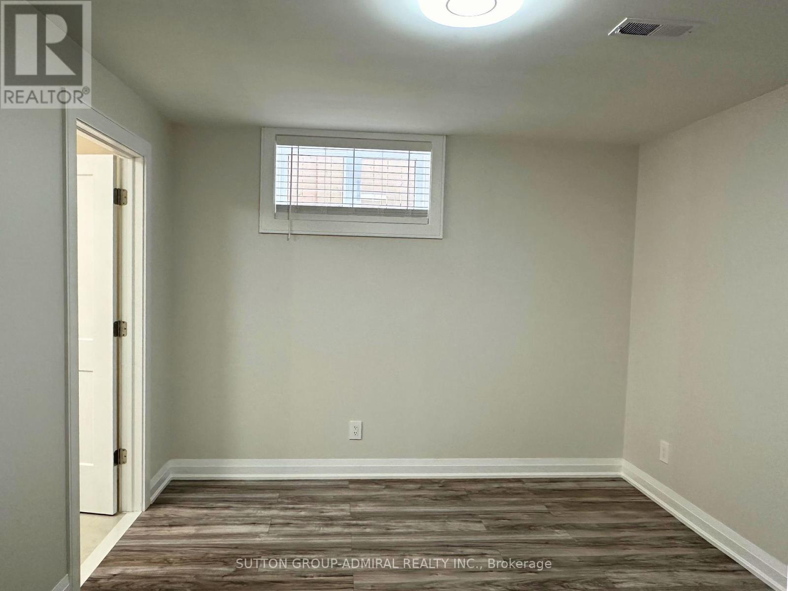 Lower - 266 Lawrence Avenue E, Toronto, Ontario  M4N 1T4 - Photo 12 - C12148790