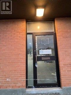 27 Klondike Drive, Toronto, Ontario  M9L 1S1 - Photo 4 - W12148655