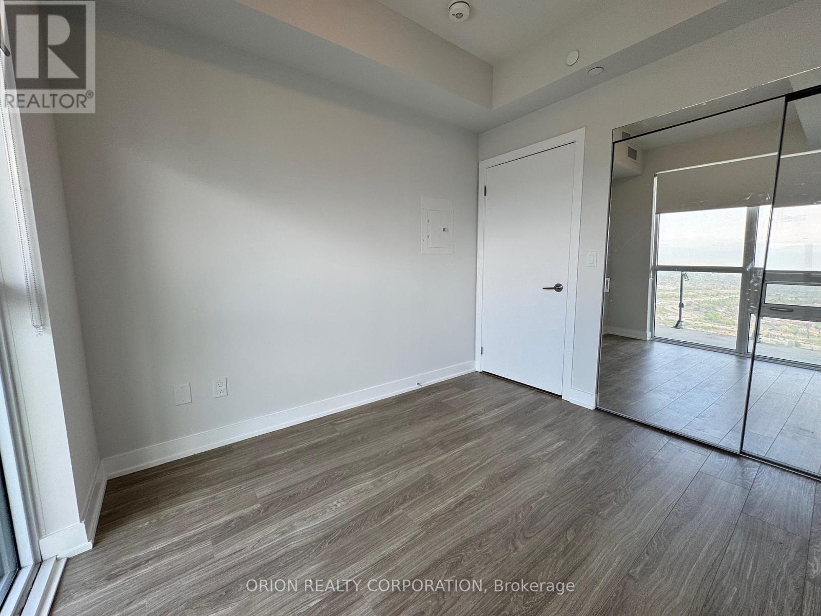 3708 - 430 Square One Drive, Mississauga, Ontario  L5B 0L6 - Photo 7 - W12148672