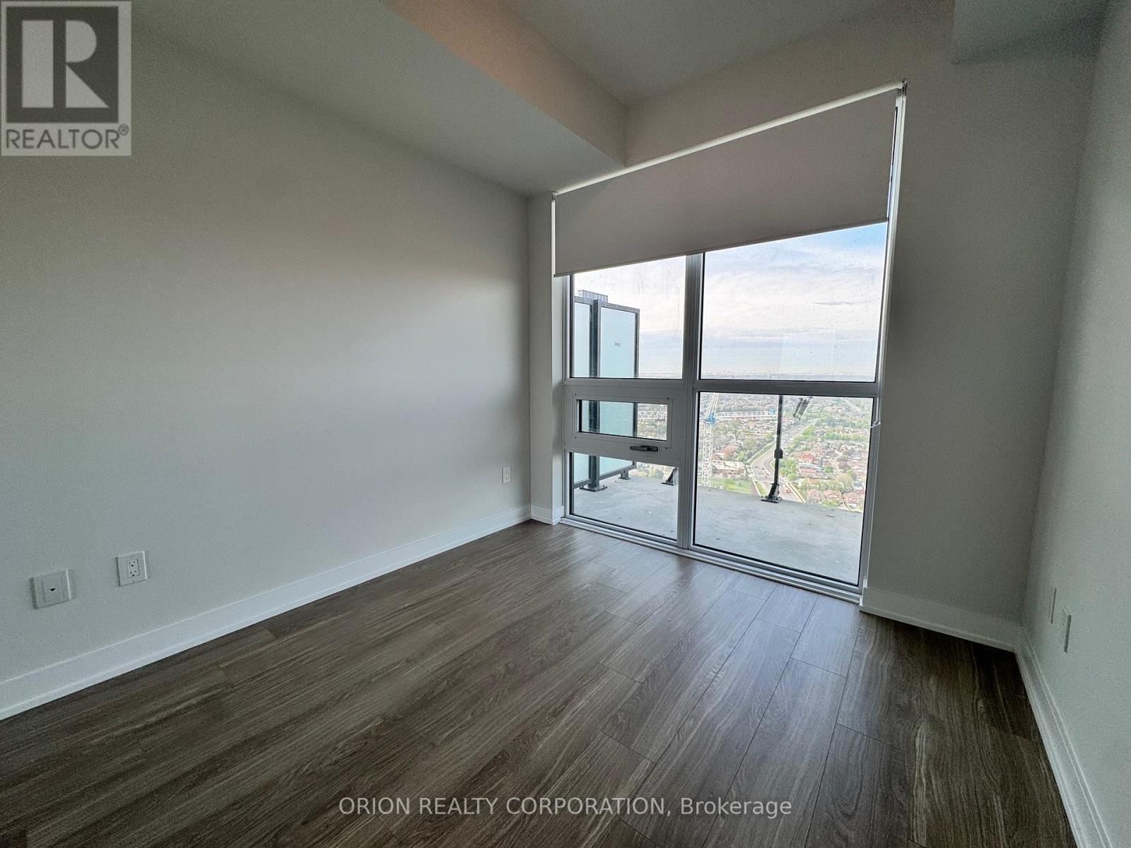 3708 - 430 Square One Drive, Mississauga, Ontario  L5B 0L6 - Photo 9 - W12148672