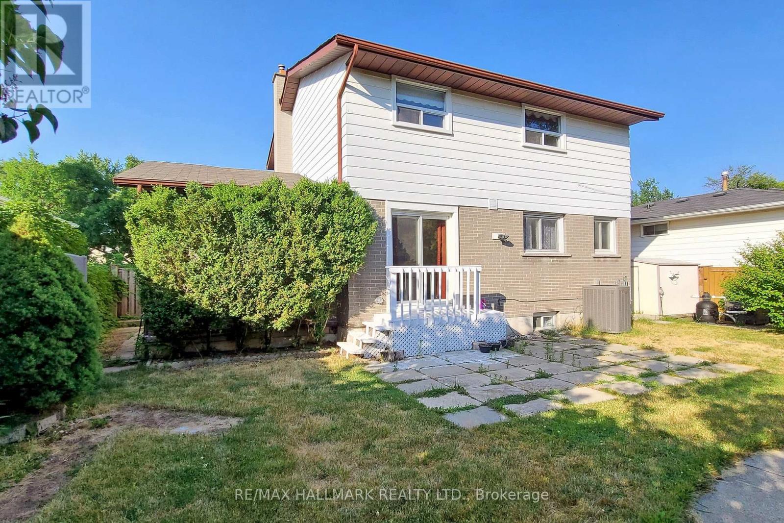 1346 Oxford Avenue, Oakville, Ontario  L6H 1T1 - Photo 43 - W12148675