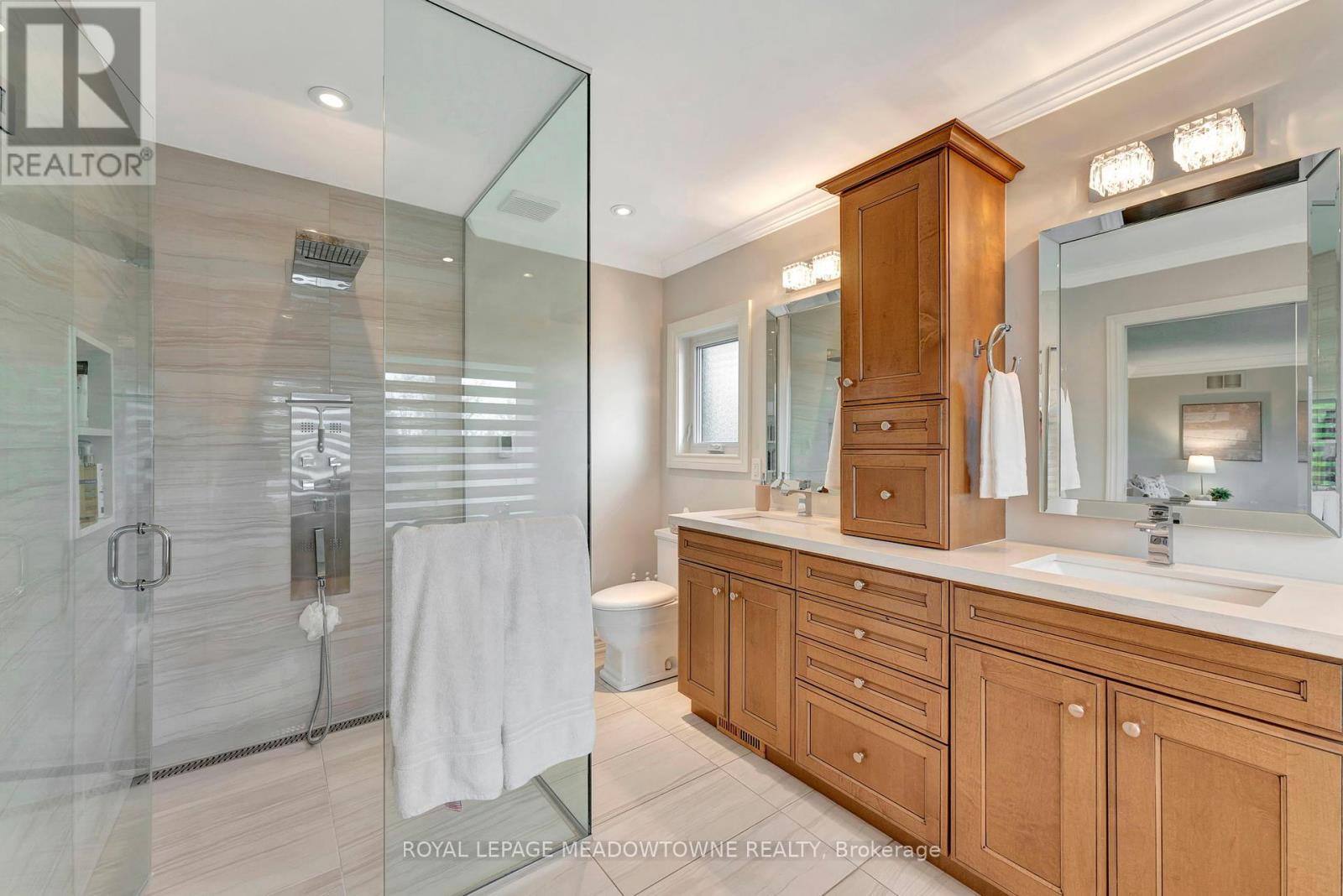 2008 Peak Place, Oakville, Ontario  L6H 5T2 - Photo 22 - W12148712