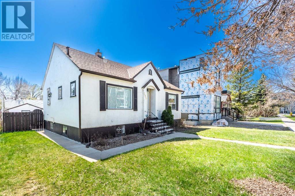 Property at 219 15 Avenue NE image 3