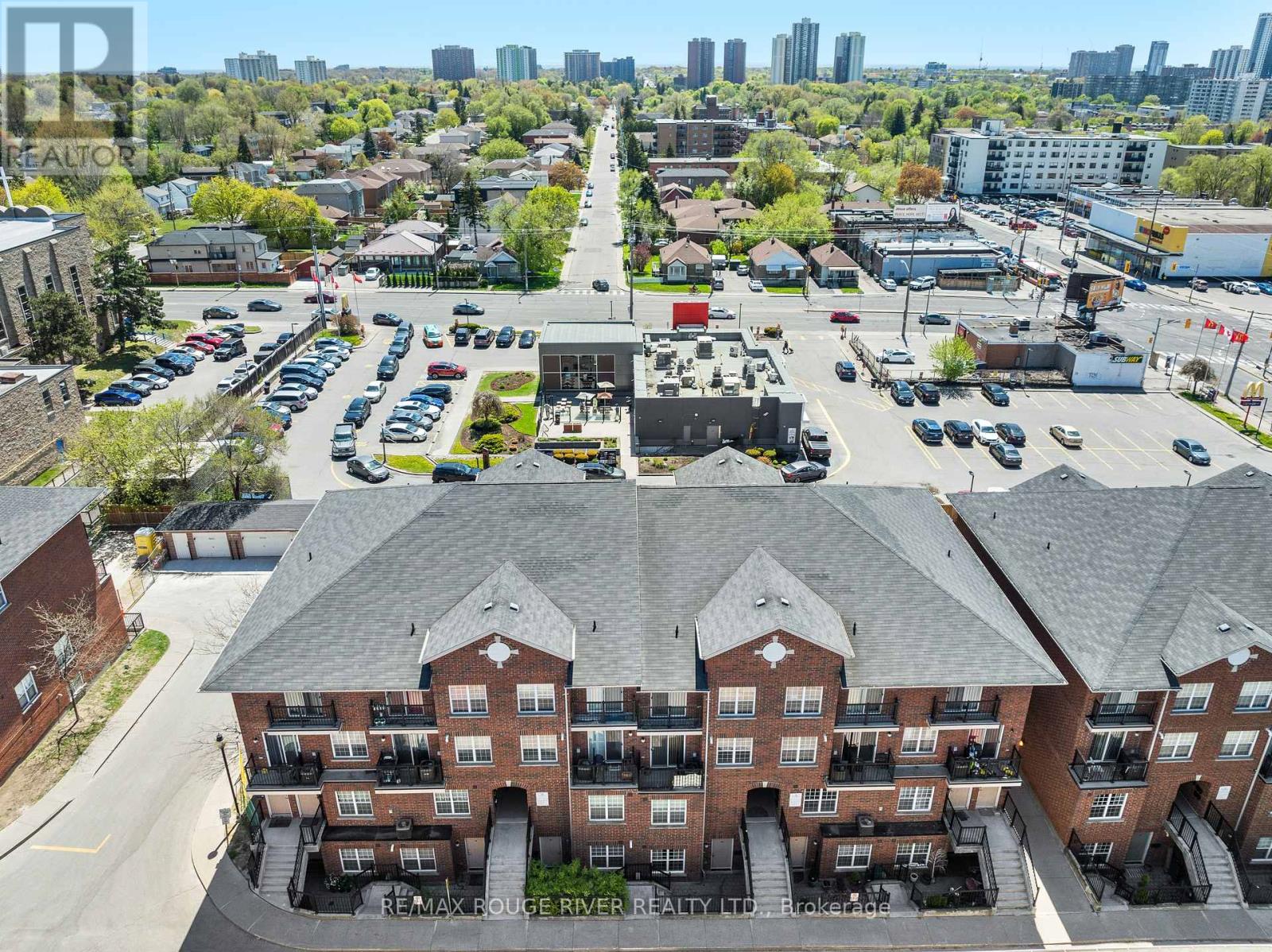 103 - 25 Strangford Lane, Toronto, Ontario  M1L 0E5 - Photo 3 - E12148866