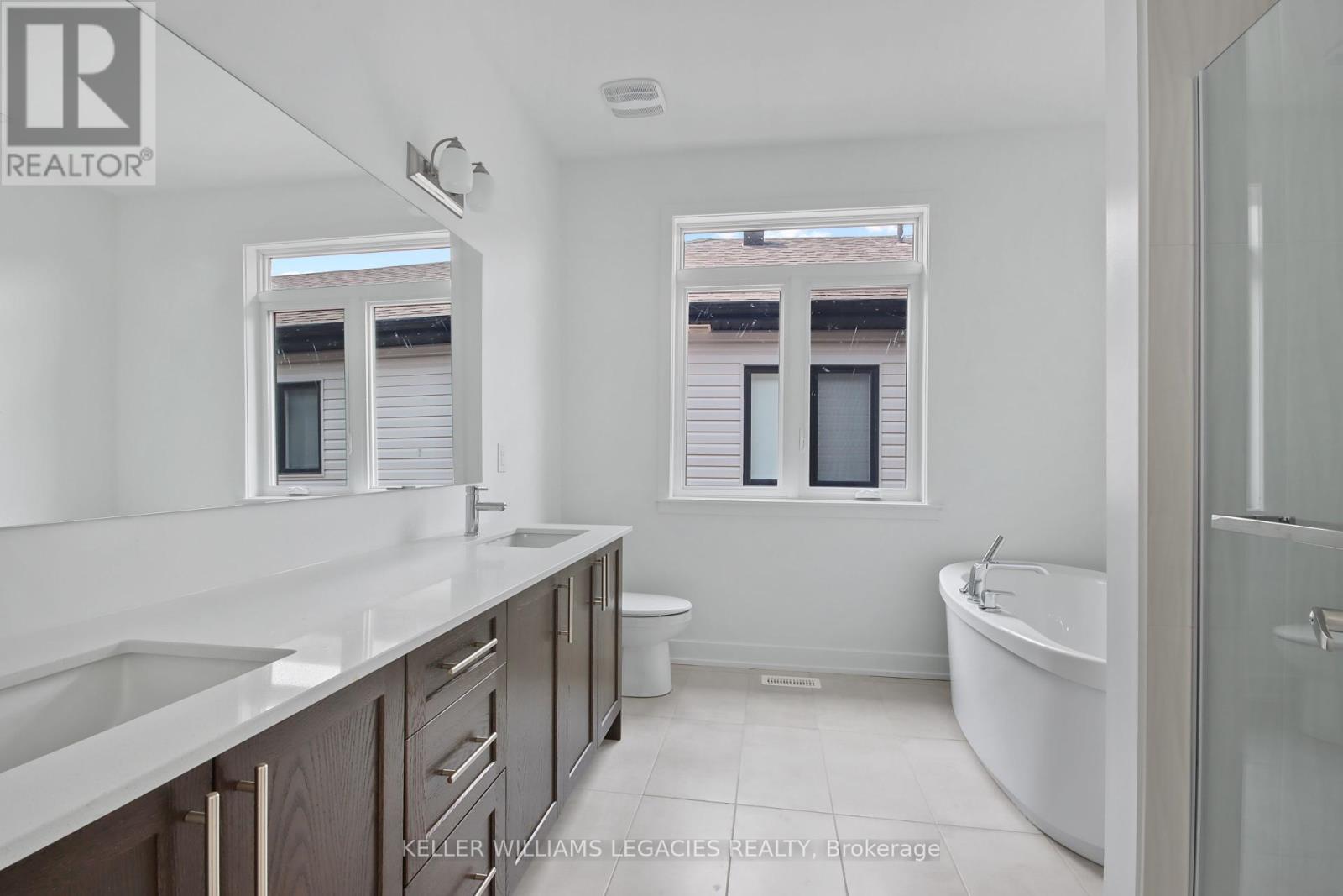 11 Mendoza Way, Ottawa, Ontario  K2S 1B6 - Photo 16 - X12148698