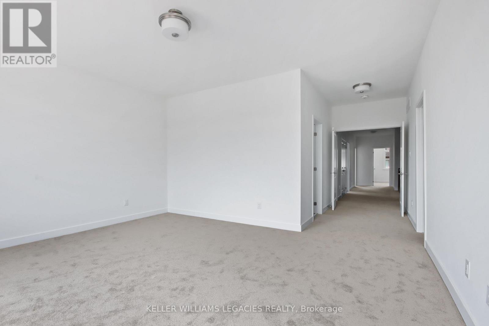 11 Mendoza Way, Ottawa, Ontario  K2S 1B6 - Photo 17 - X12148698