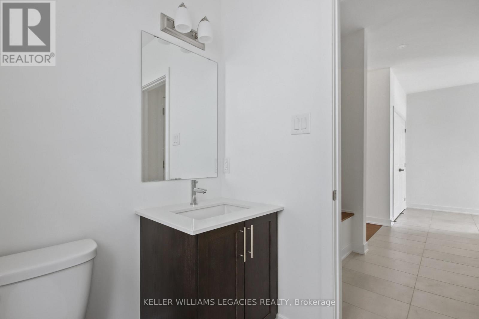 11 Mendoza Way, Ottawa, Ontario  K2S 1B6 - Photo 19 - X12148698
