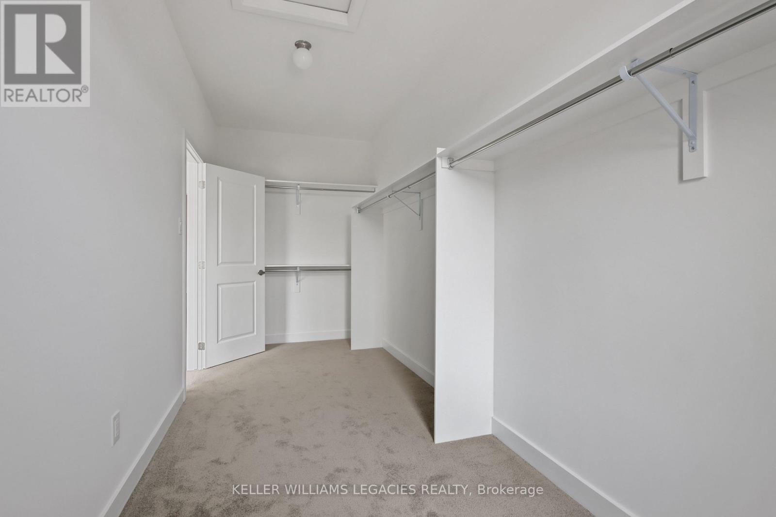 11 Mendoza Way, Ottawa, Ontario  K2S 1B6 - Photo 27 - X12148698