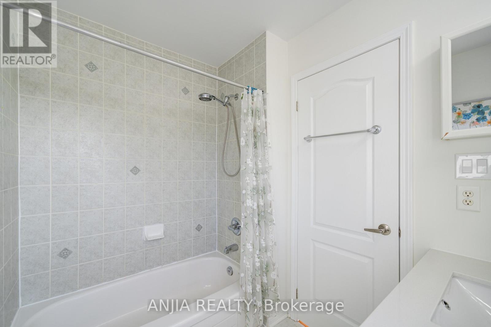 42 Gas Lamp Lane, Markham (Cornell), Ontario  L6B 0H5 - Photo 29 - N12148760