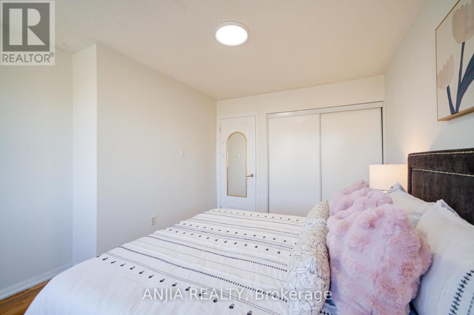 42 Gas Lamp Lane, Markham (Cornell), Ontario  L6B 0H5 - Photo 39 - N12148760