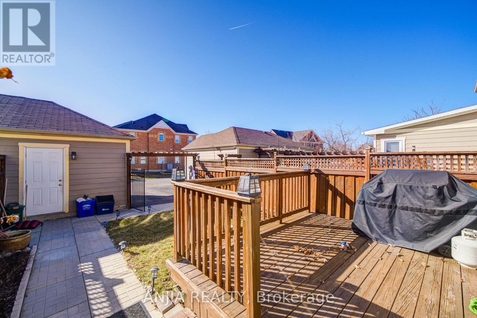 42 Gas Lamp Lane, Markham (Cornell), Ontario  L6B 0H5 - Photo 50 - N12148760
