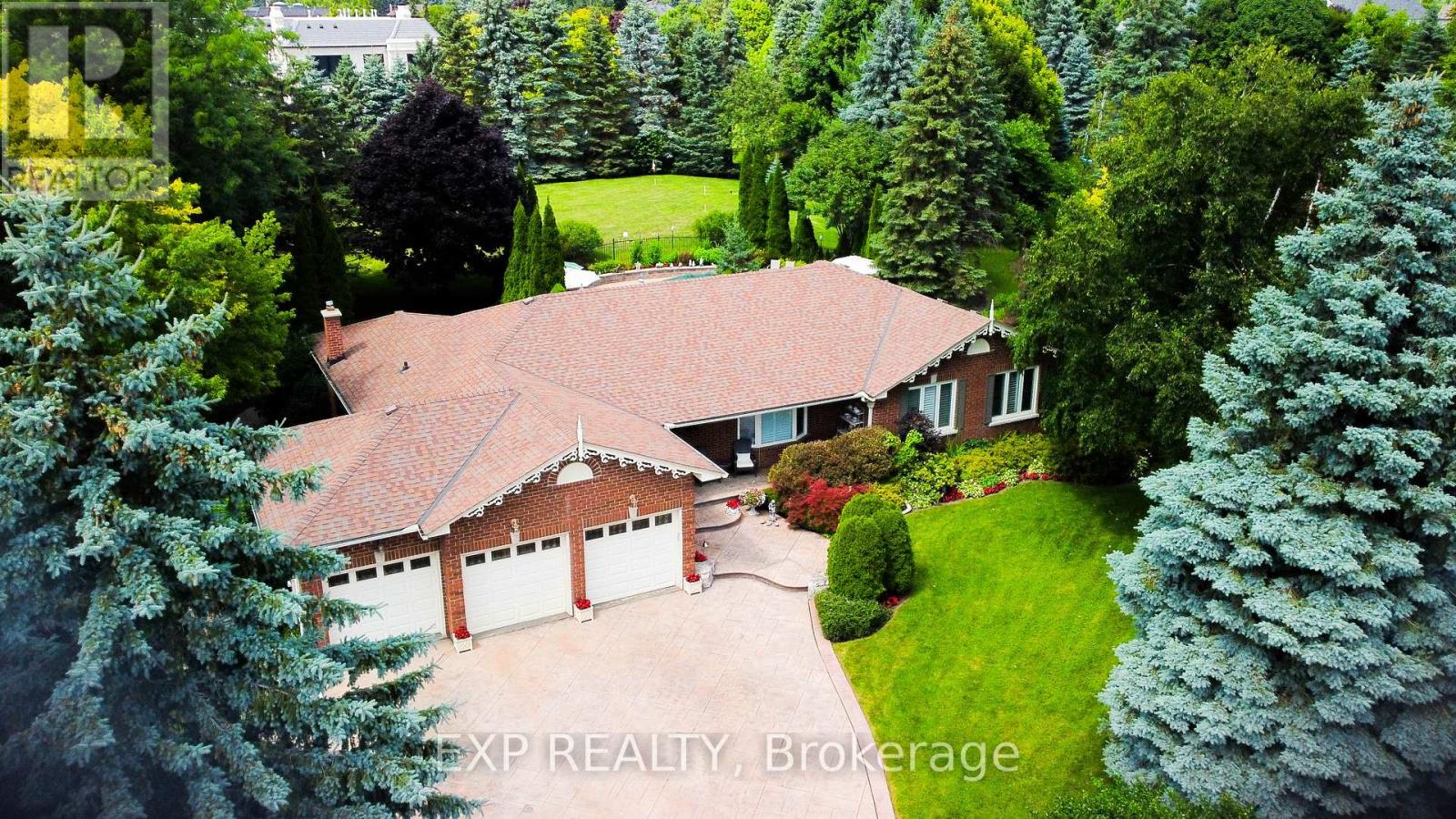 287 Burns Boulevard, King, Ontario  L7B 1E1 - Photo 1 - N12148818