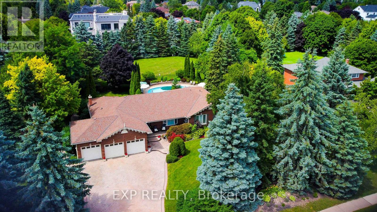 287 Burns Boulevard, King, Ontario  L7B 1E1 - Photo 3 - N12148818