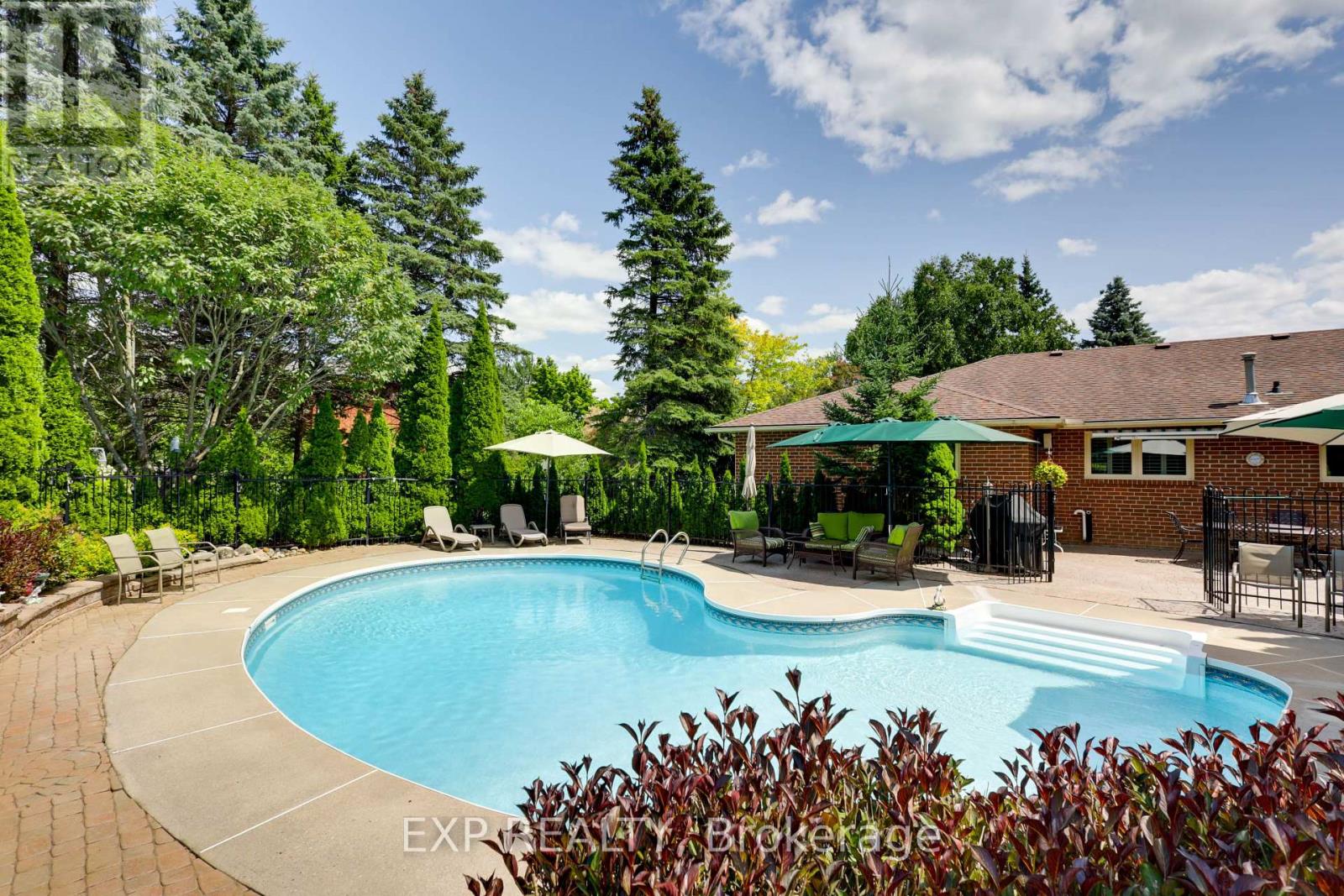 287 Burns Boulevard, King, Ontario  L7B 1E1 - Photo 36 - N12148818