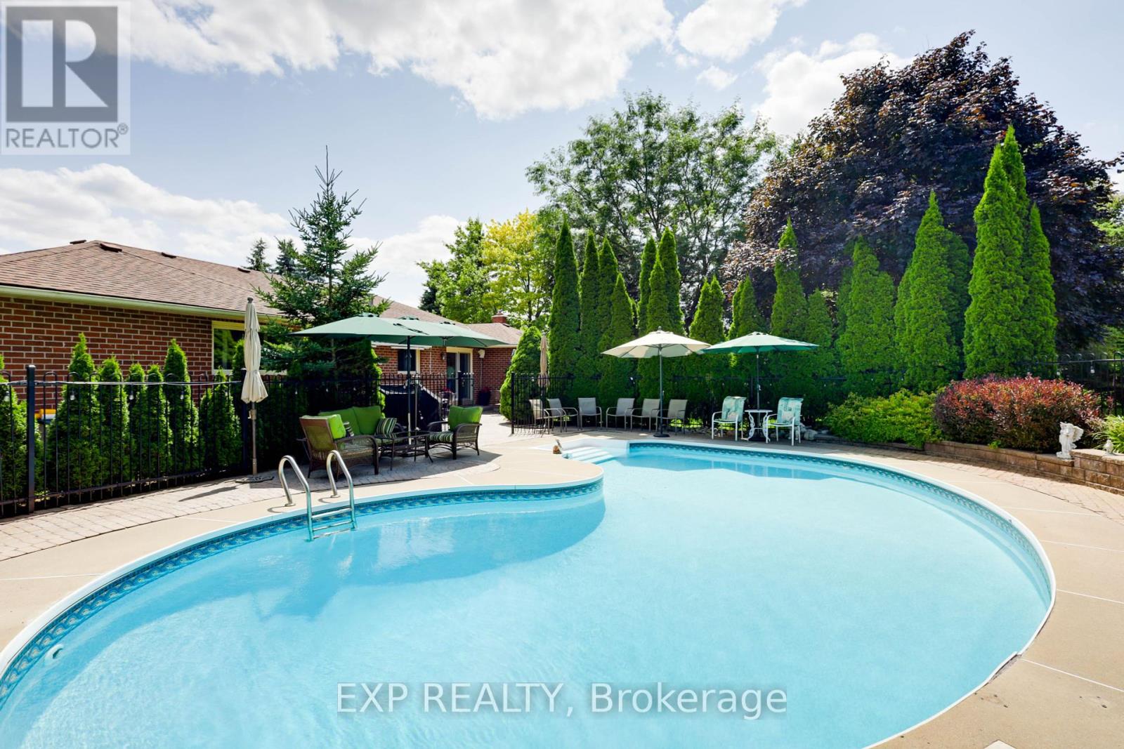 287 Burns Boulevard, King, Ontario  L7B 1E1 - Photo 38 - N12148818