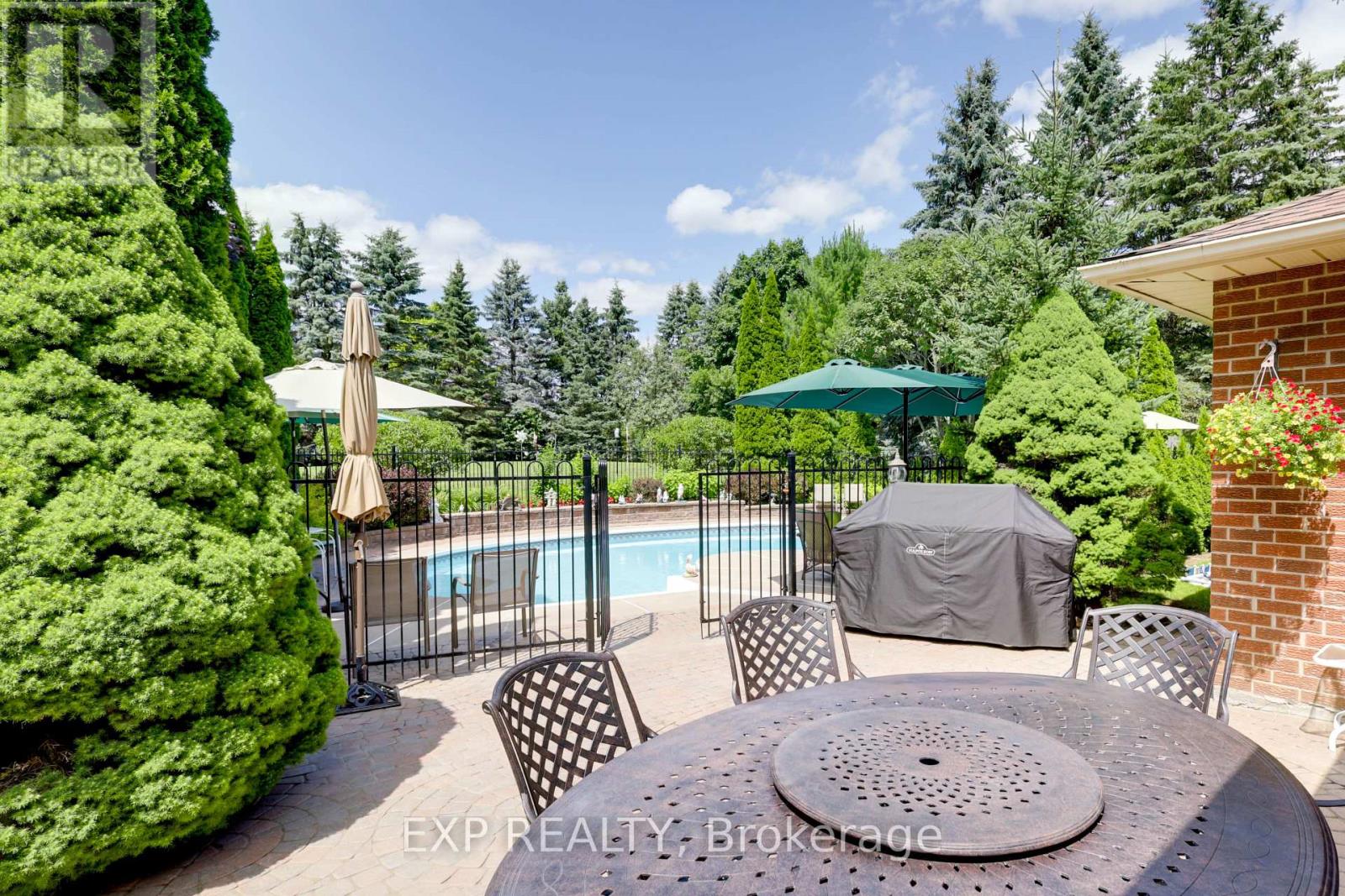 287 Burns Boulevard, King, Ontario  L7B 1E1 - Photo 42 - N12148818