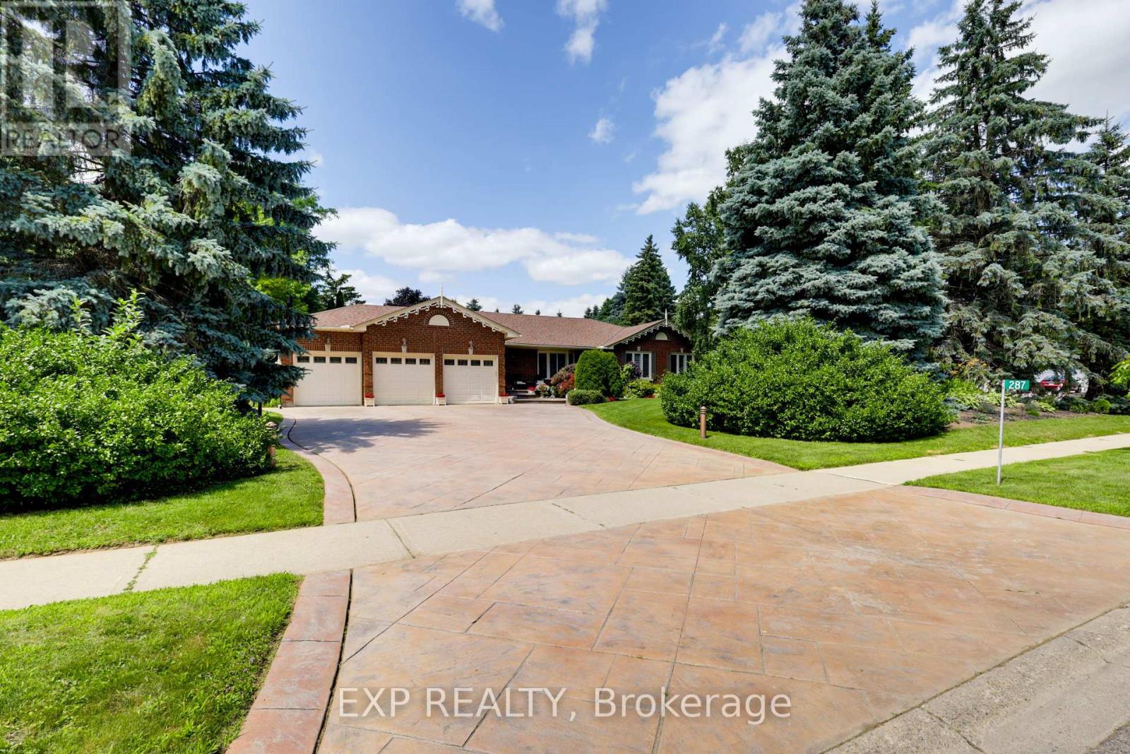 287 Burns Boulevard, King, Ontario  L7B 1E1 - Photo 5 - N12148818