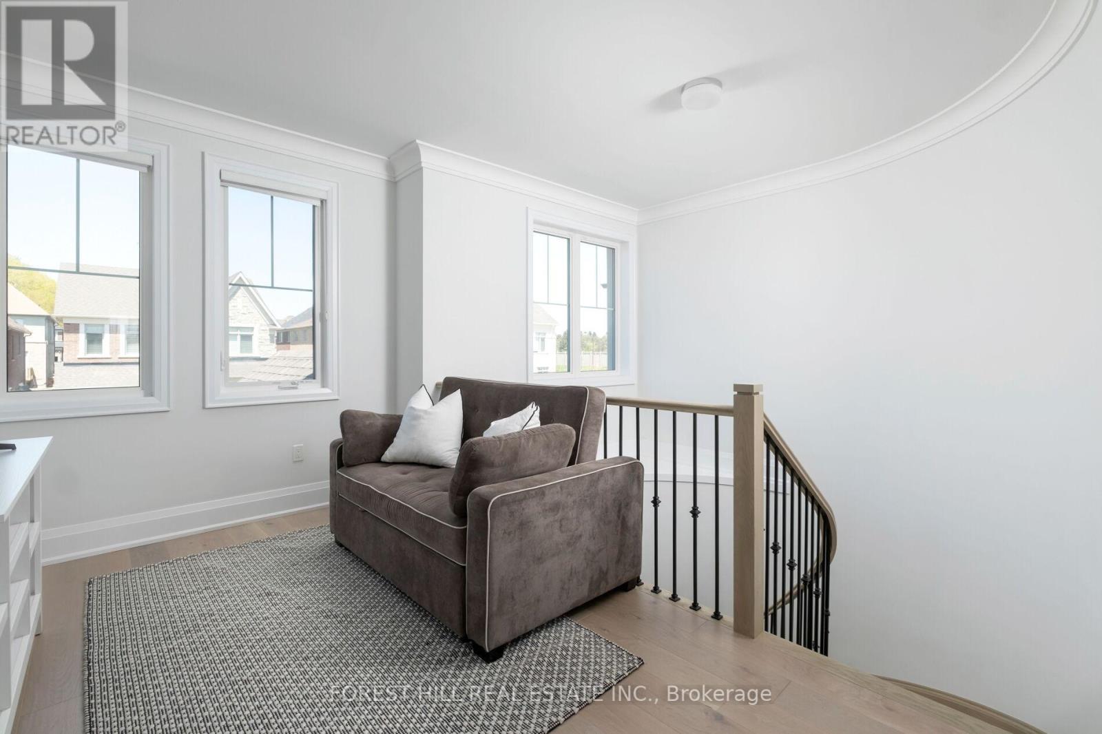 124 Sikura Circle, Aurora, Ontario  L4G 3Y9 - Photo 21 - N12148845