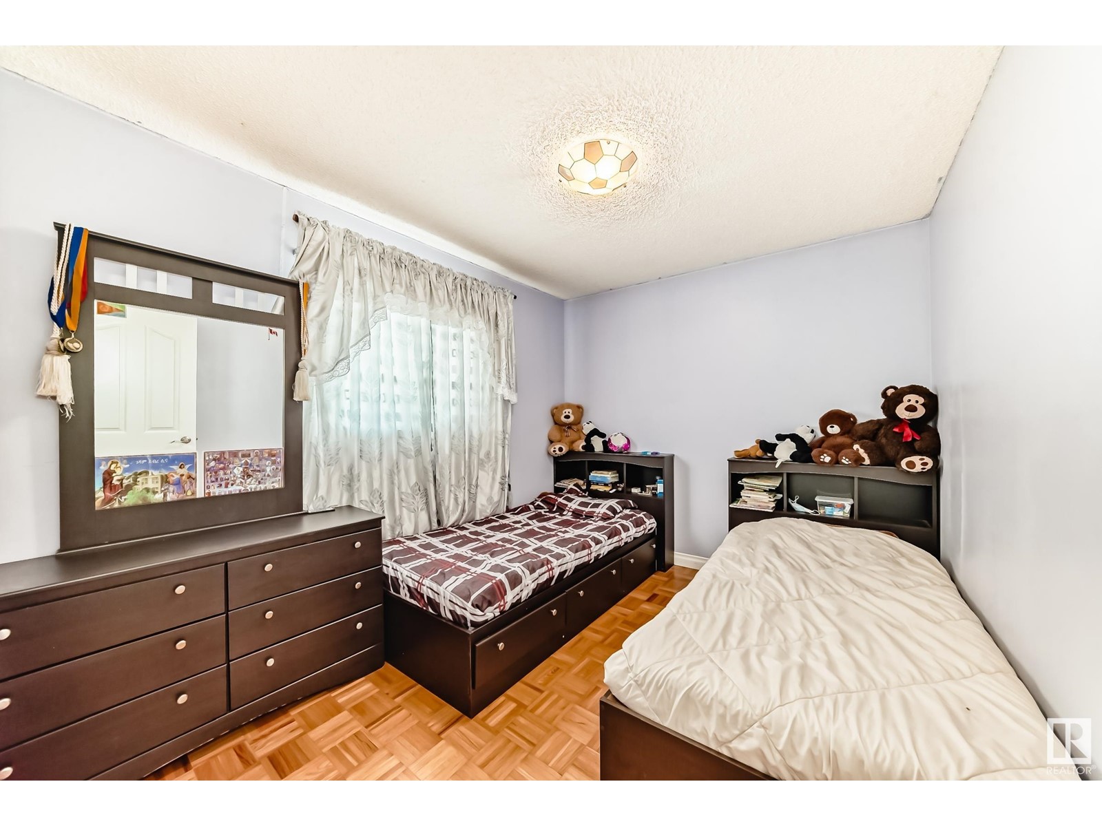253 Warwick Rd Nw, Edmonton, Alberta  T5X 4R1 - Photo 10 - E4435662
