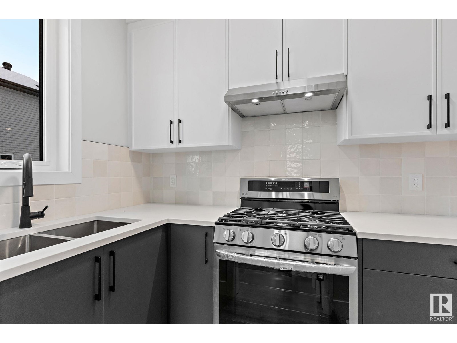 Property at 8512 181 AV NW image 5
