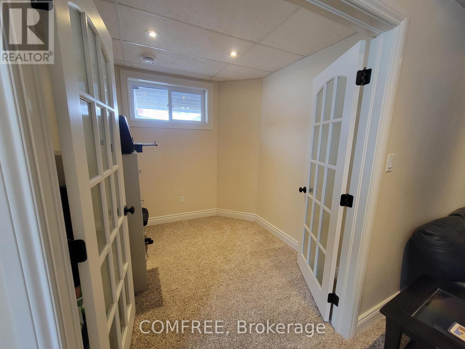 16 Nick Street, Petawawa, Ontario  K8H 0C2 - Photo 11 - X12148905