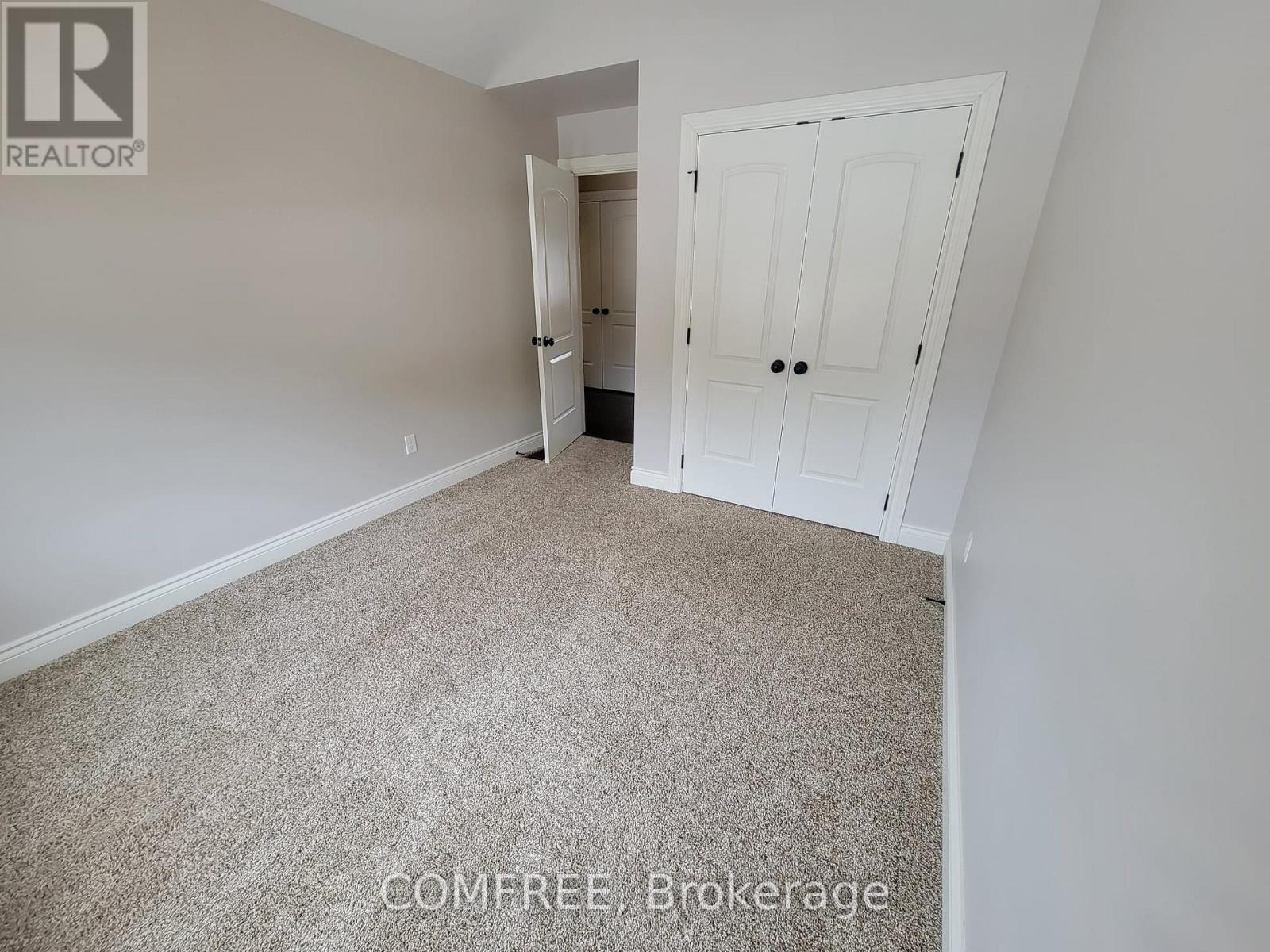 16 Nick Street, Petawawa, Ontario  K8H 0C2 - Photo 13 - X12148905