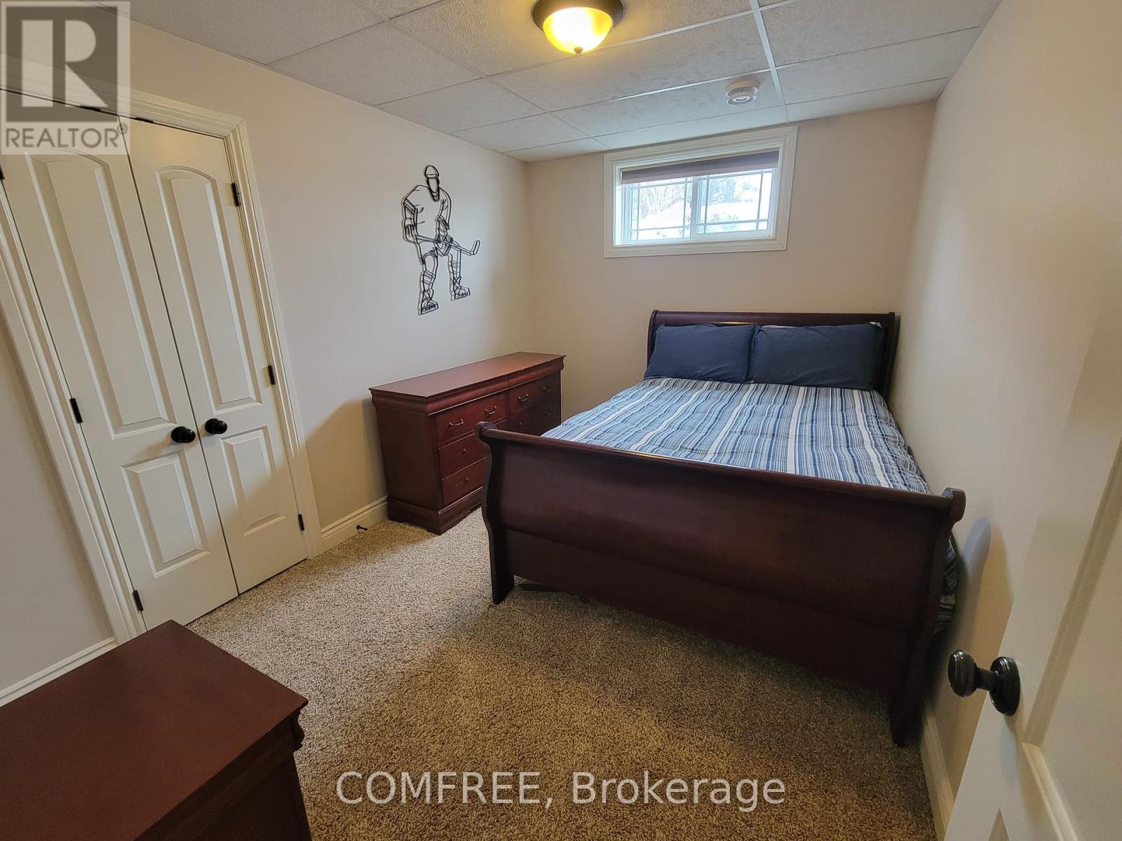 16 Nick Street, Petawawa, Ontario  K8H 0C2 - Photo 6 - X12148905