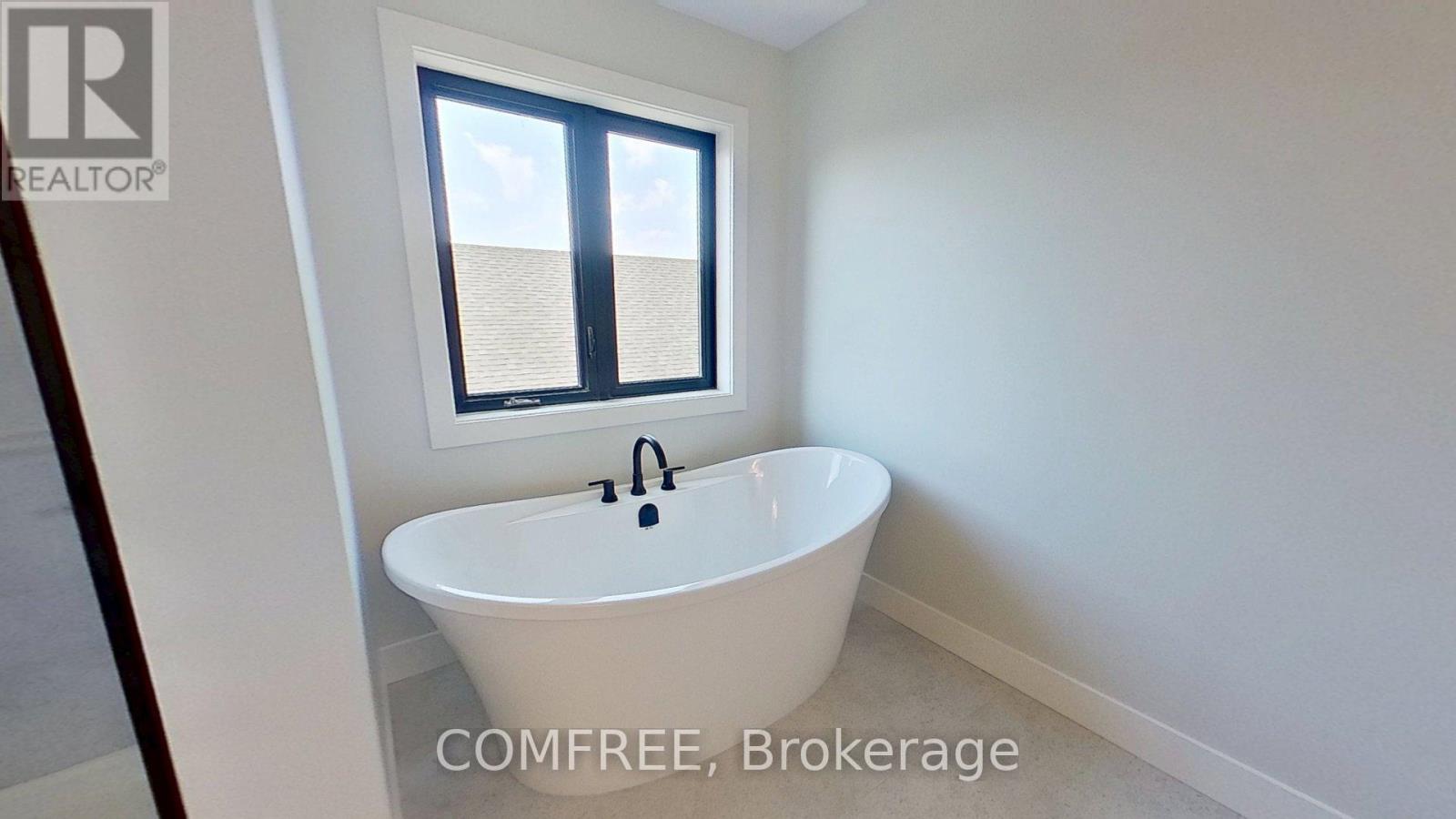 179 Foxborough Place, Thames Centre, Ontario  N0M 2P0 - Photo 12 - X12148918