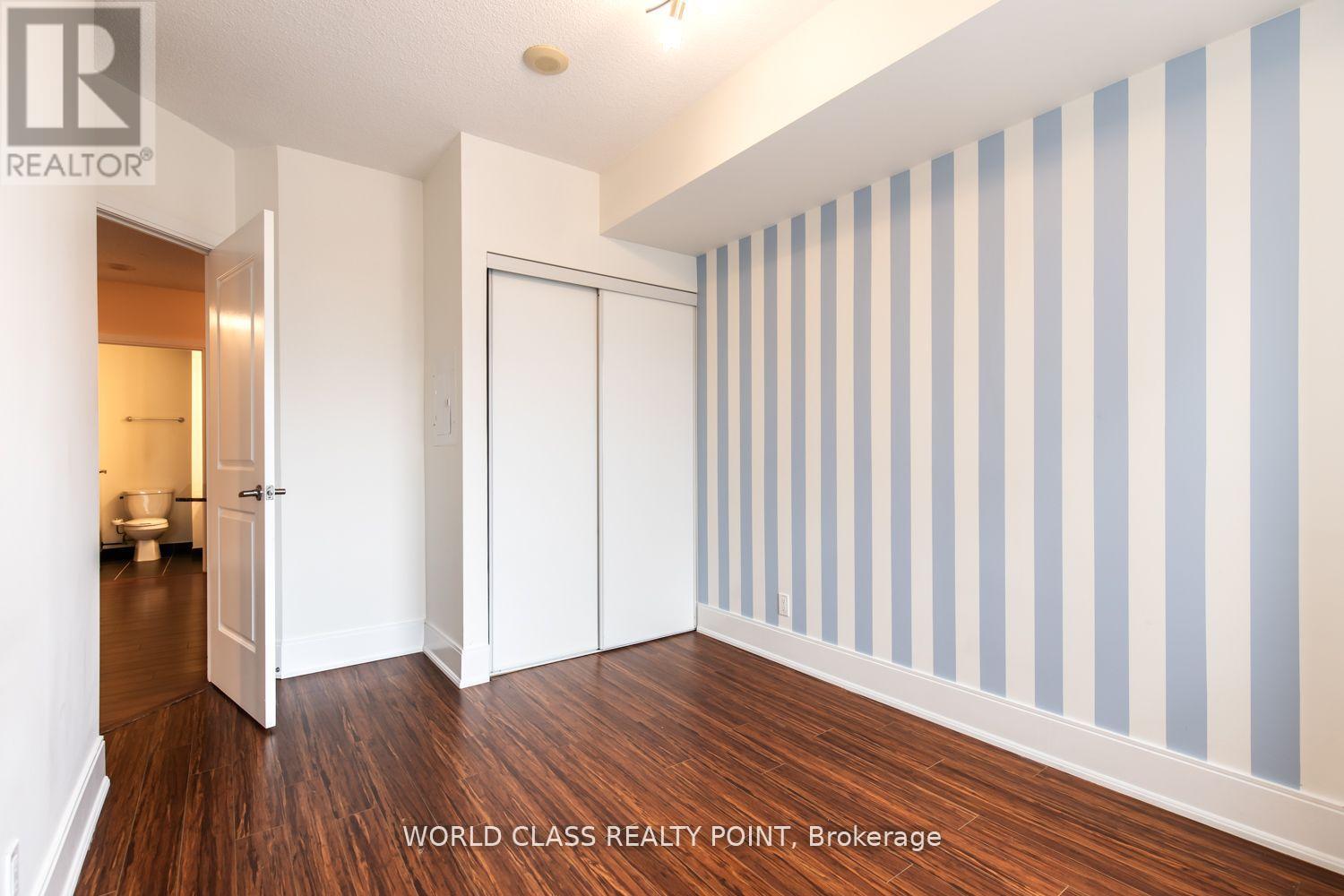 1402 - 330 Burnhamthorpe Road W, Mississauga, Ontario  L5B 0E1 - Photo 26 - W12148732