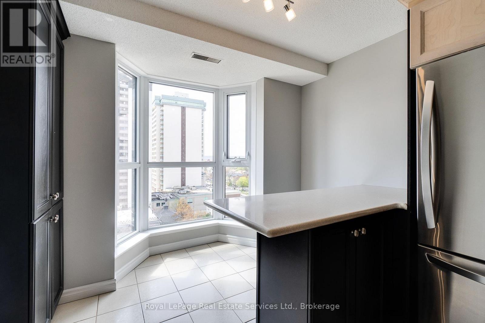 1103 - 67 Caroline Street S, Hamilton, Ontario  L8P 3K6 - Photo 13 - X12148895