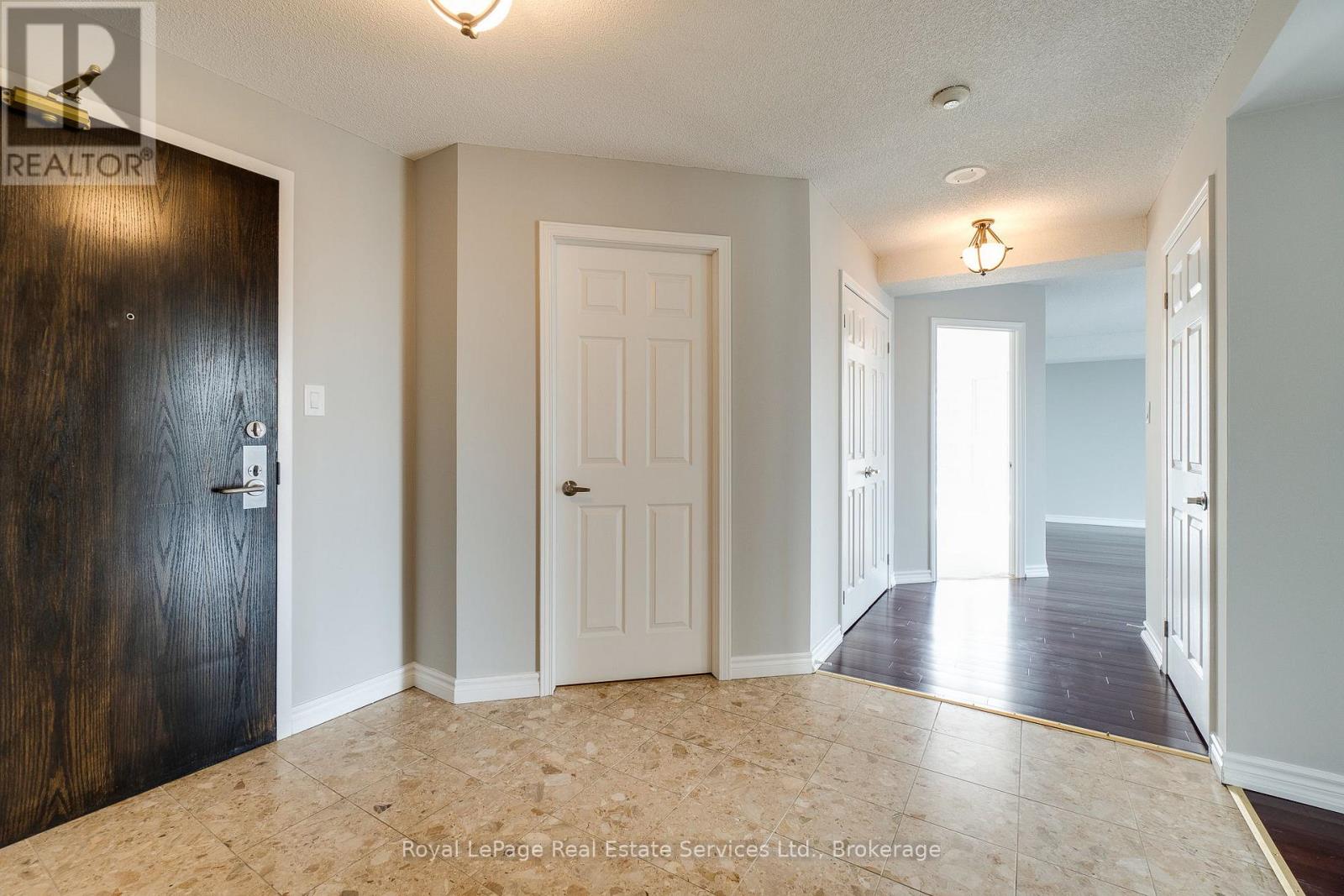 Property at 1103 - 67 CAROLINE STREET S image 5