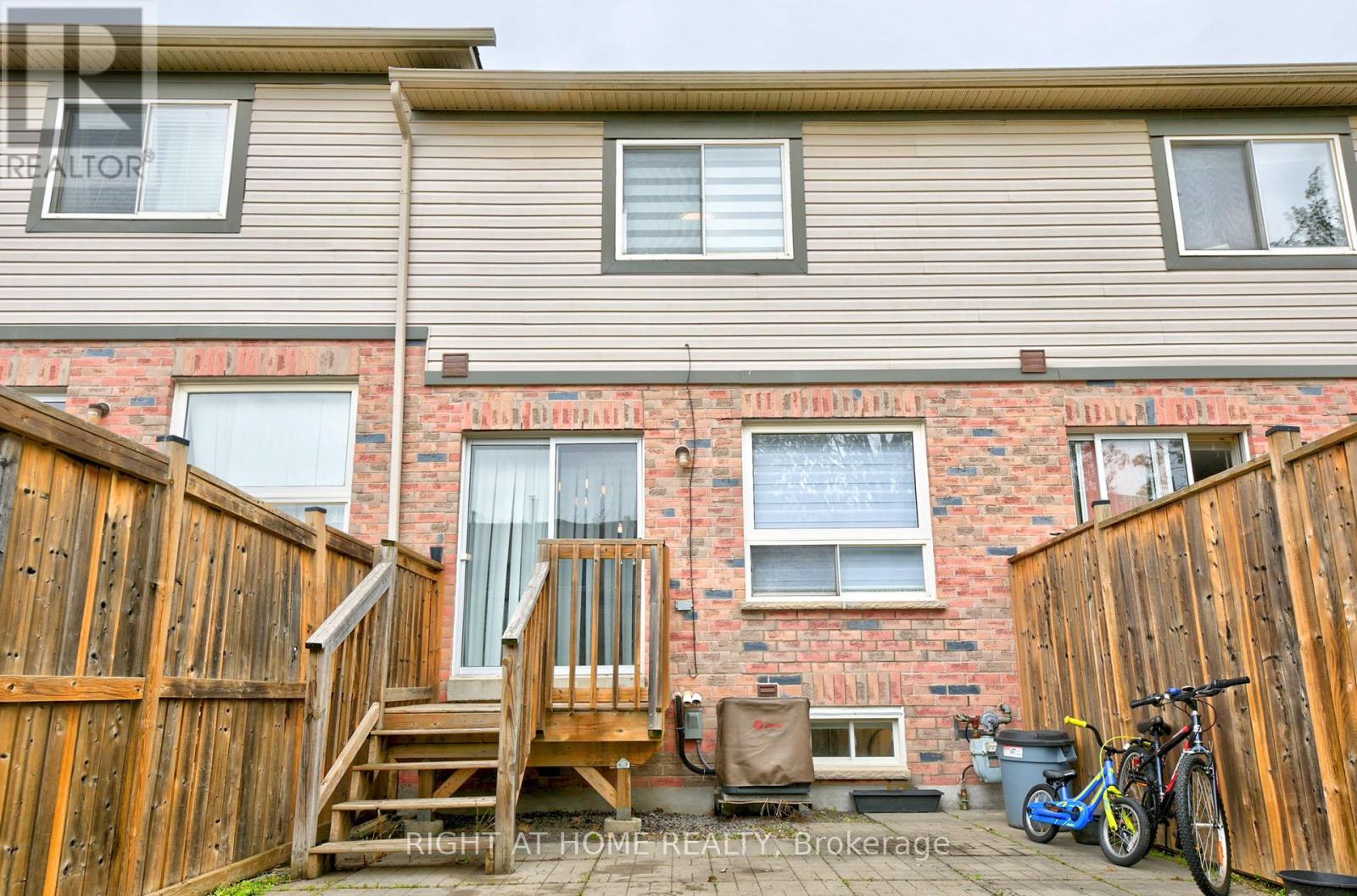 13 - 4600 Kimbermount Avenue, Mississauga, Ontario  L5M 5W7 - Photo 3 - W12148836