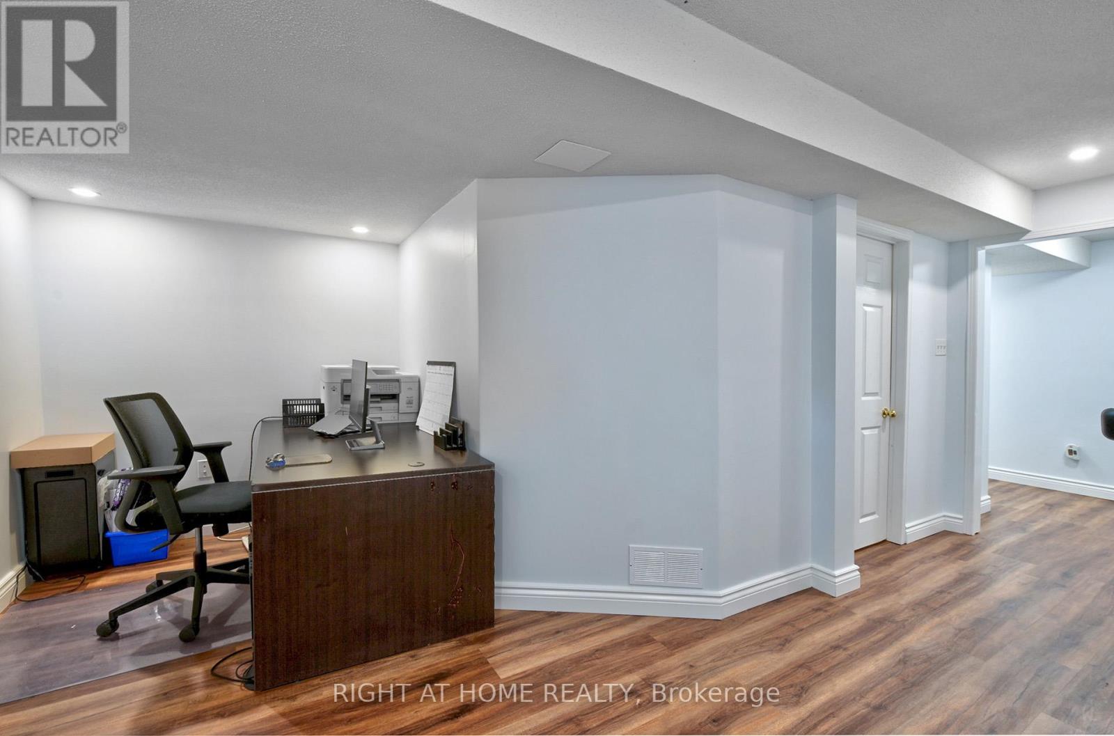 13 - 4600 Kimbermount Avenue, Mississauga, Ontario  L5M 5W7 - Photo 5 - W12148836