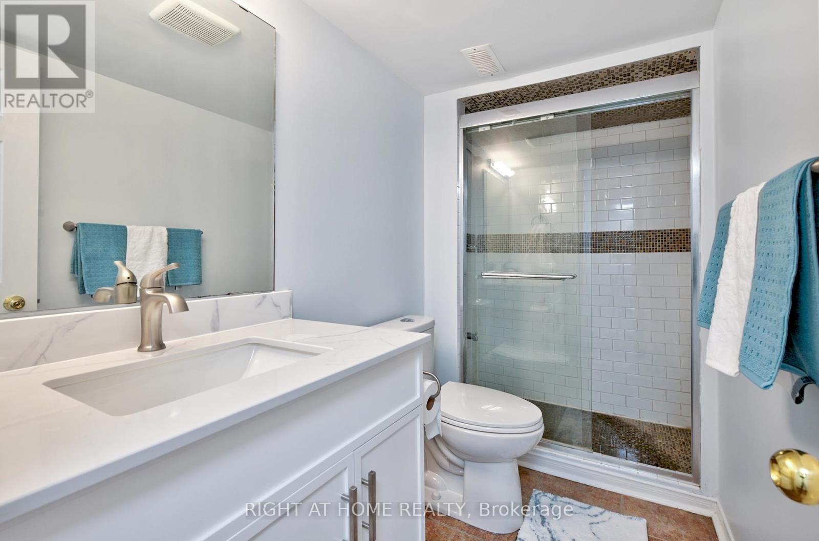 13 - 4600 Kimbermount Avenue, Mississauga, Ontario  L5M 5W7 - Photo 7 - W12148836