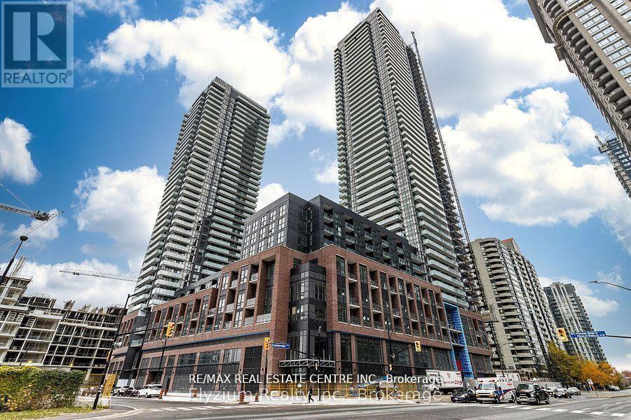 2711 - 430 SQUARE ONE DRIVE, Mississauga, Ontario