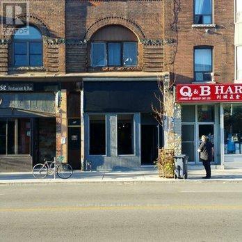 962 BLOOR STREET W, Toronto, Ontario