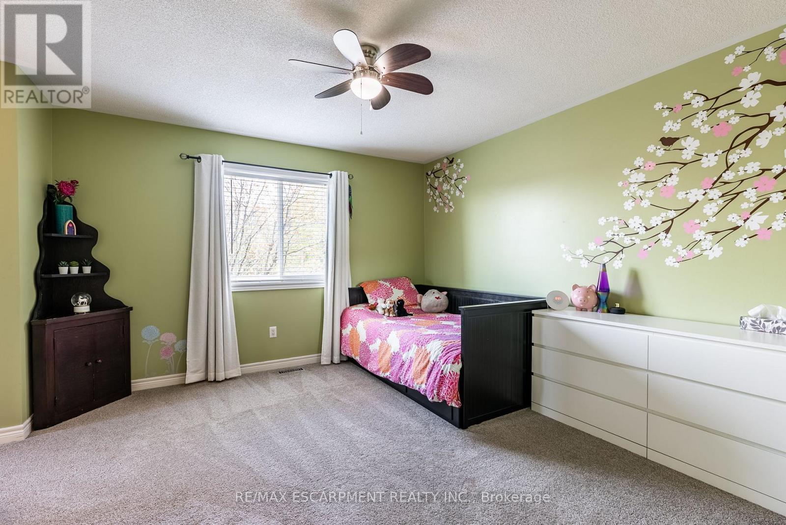 58 Anderson Court, Hamilton, Ontario  L9G 4Z7 - Photo 32 - X12148742
